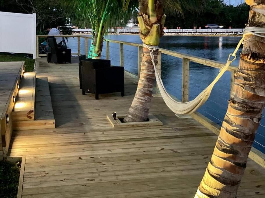 5-Star Lakefront Oasis In Hollywood-Hard Rock Casino فورت لودرديل المظهر الخارجي الصورة